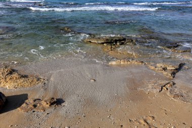 İsrail 'in kuzeyindeki Akdeniz kıyısında. 