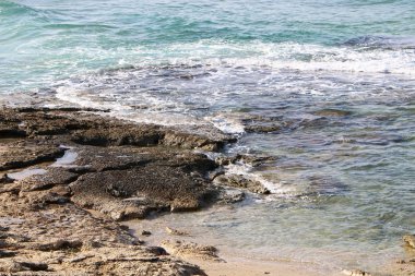 İsrail 'in kuzeyindeki Akdeniz kıyısında. 