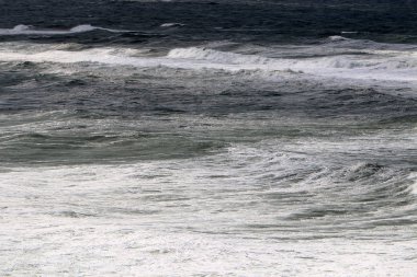 İsrail 'in kuzeyindeki Akdeniz kıyısında. 