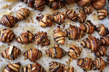 deposunda bulunan sayaç fırın ürünleri satılan vardır