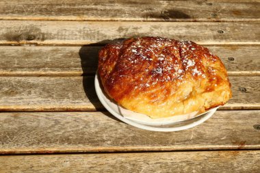 deposunda bulunan sayaç fırın ürünleri satılan vardır