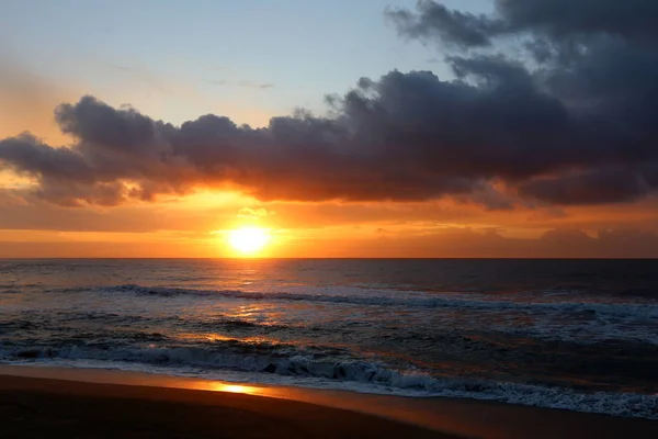 Sol Pone Sobre Horizonte Mar Mediterráneo Norte Israel — Foto de Stock