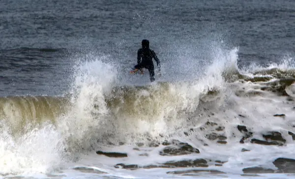 Surf Montar Atletas Una Ola Tablas Ligeras Especiales —  Fotos de Stock