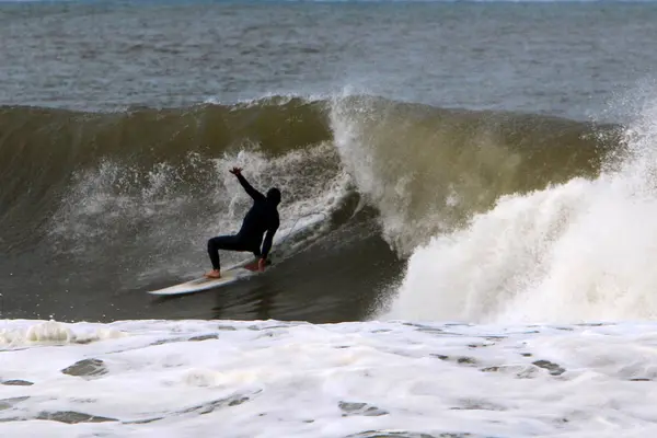 Surf Montar Atletas Una Ola Tablas Ligeras Especiales —  Fotos de Stock