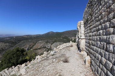Nimrod kaledir İsrail Golan Tepeleri üzerinde bir sorguç yaklaşık 800 m deniz seviyesinden kuzey kesiminde yer alan bir ortaçağ kalesi. 