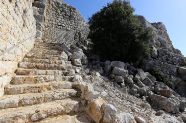 Nimrod kaledir İsrail Golan Tepeleri üzerinde bir sorguç yaklaşık 800 m deniz seviyesinden kuzey kesiminde yer alan bir ortaçağ kalesi. 