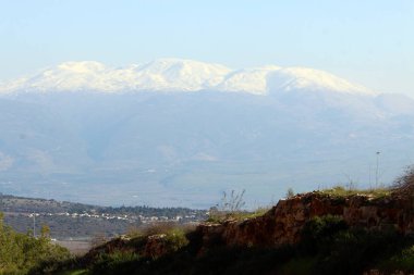 Mount Hermon İsrail ve kış sporları nerede pratik yapabilirsiniz tek yer en yüksek dağıdır. 