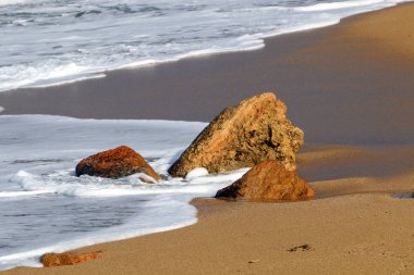İsrail 'in kuzeyindeki Akdeniz kıyısında. 