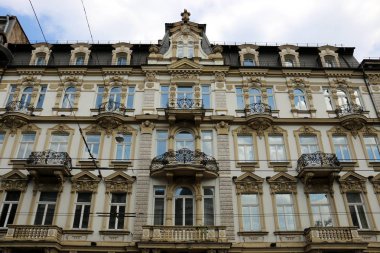 Litvanya'nın başkenti city Vilnius için yürüyüş 