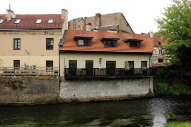 Litvanya'nın başkenti city Vilnius için yürüyüş 