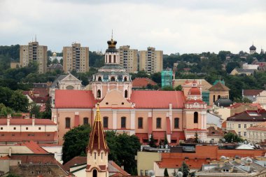Litvanya'nın başkenti city Vilnius için yürüyüş 