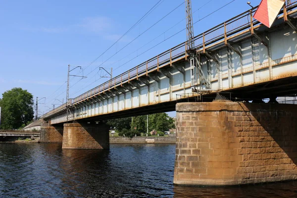 Ponte Una Struttura Artificiale Eretta Sul Fiume — Foto Stock