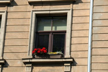 Pencere - ışık içine belgili tanımlık oda ve havalandırma girmek için hizmet inşaat mimari detay 