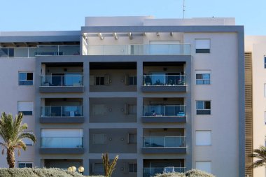 Pencere - ışık içine belgili tanımlık oda ve havalandırma girmek için hizmet inşaat mimari detay 