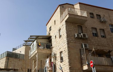 balkon ve Kudüs şehri içinde pencere eşiği 