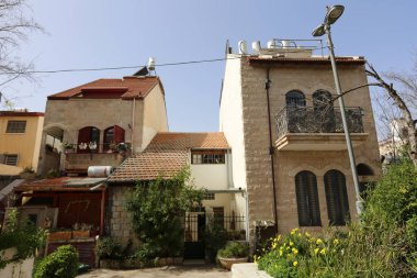 Kudüs, İsrail devletinin başkenti Antik şehri sokaklarında yürümek. 