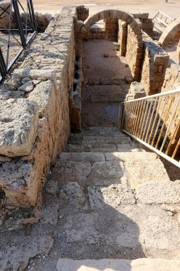 Caesarea İsrail'in Akdeniz kıyılarında antik bir yerleşimdir. 