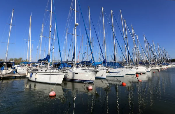 Riflessione Impianti Strutture Acqua — Foto Stock