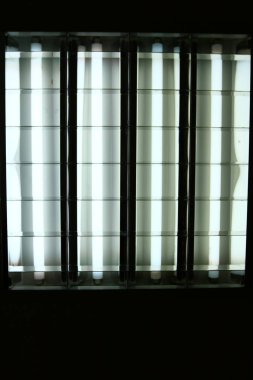 Fener - taşınabilir veya sabit yapay ışık kaynağı 