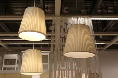 Fener - taşınabilir veya sabit yapay ışık kaynağı 