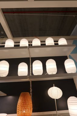 Fener - taşınabilir veya sabit yapay ışık kaynağı 