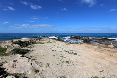 İsrail 'in kuzeyindeki Akdeniz kıyısında. 