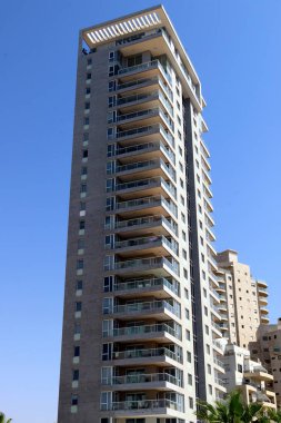 Akdeniz kıyısında Tel Aviv şehir içinde bina yüksek katlı 