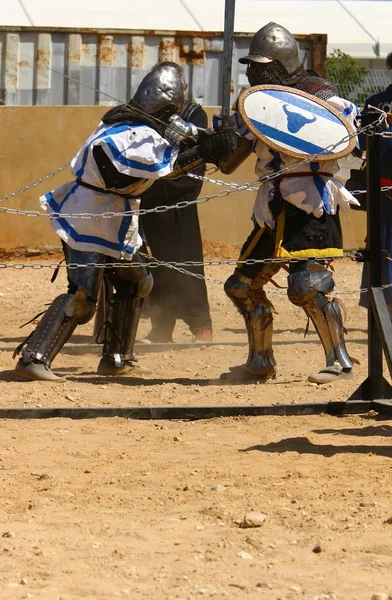 Lucha Caballeros Con Espadas Traje Caballeros Israel — Foto de Stock