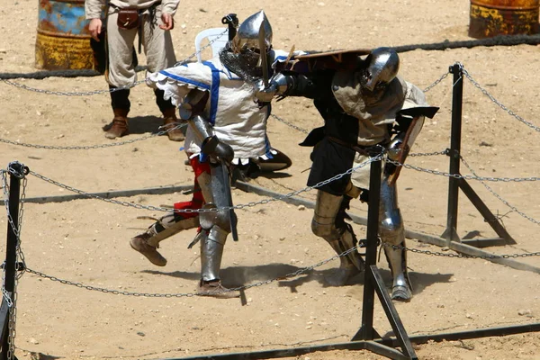 Lucha Caballeros Con Espadas Traje Caballeros Israel — Foto de Stock