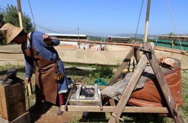 Demirci iş ve demirci araçları 