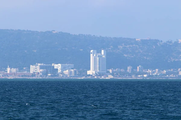 Mount Carmel Akdeniz Kıyısında Eteklerinde Hayfa Bir Liman Srail Deki — Stok fotoğraf