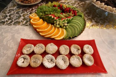 masaya Pesach tatil kutlamaları için Festival yemekleri vardır 