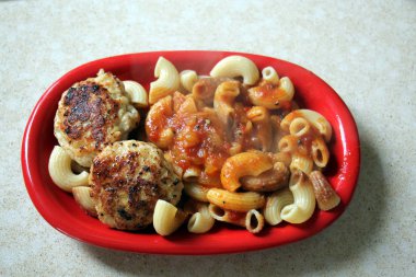 masaya Pesach tatil kutlamaları için Festival yemekleri vardır 