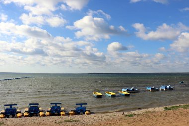 Yatak tarafından shore bir gemi veya tekne bağlama için özel donanımlı bir yerdir 