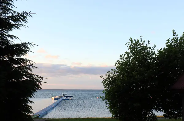 Yatak Tarafından Shore Bir Gemi Veya Tekne Bağlama Için Özel — Stok fotoğraf