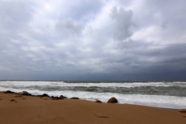 İsrail 'in kuzeyindeki Akdeniz kıyısında. 