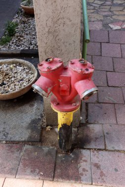 Boru - sıvı bir tel için sürekli kesit içi boş bir profili temelinde bir endüstri ürünleri. 