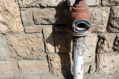 Boru - sıvı bir tel için sürekli kesit içi boş bir profili temelinde bir endüstri ürünleri. 