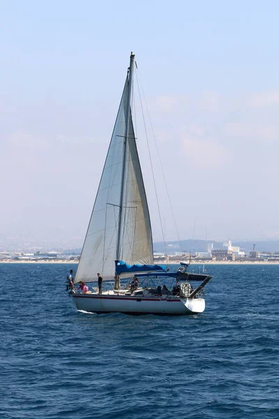 Een Kleine Jacht Middellandse Zee Uit Kust Van Israël — Stockfoto