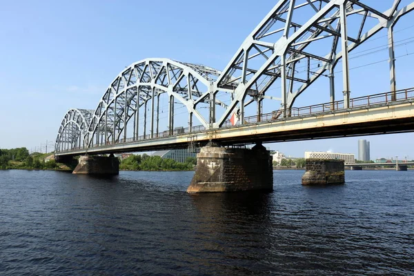 Puente Una Estructura Artificial Erigida Sobre Obstáculo —  Fotos de Stock