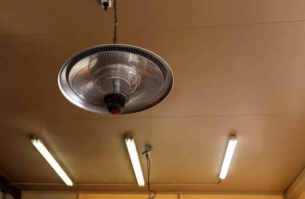 Fener Taşınabilir Veya Sabit Yapay Işık Kaynağı — Stok fotoğraf