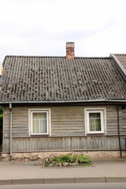 çatı - atmosferik yağış karşı korumak için hizmet vermektedir binanın üst yapısı 