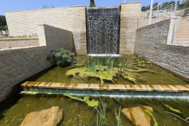 yapay bir açık park düşen su Çeşmesi 