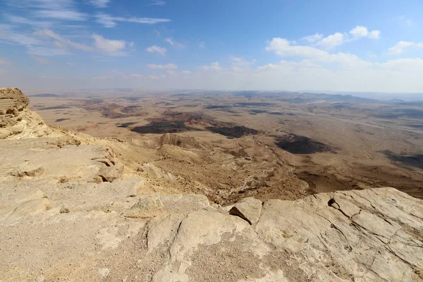 Ramon Krateri Güney İsrail 'deki Negev Çölü' nde. 