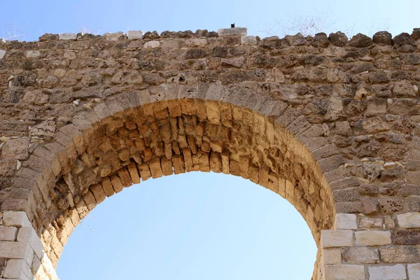Las Ruinas Del Antiguo Acueducto Romano Ciudad Acre Norte Israel —  Fotos de Stock