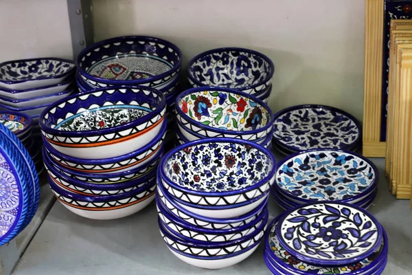 Διαφορετικά Πιάτα Που Πωλούνται Ένα Μεγάλο Κατάστημα Υλικού Στο Ισραήλ — Φωτογραφία Αρχείου