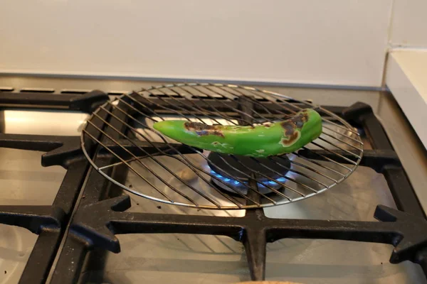 イスラエルで調理や調理製品のためのキッチンオーブン — ストック写真