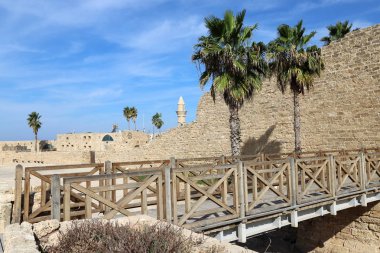 Caesarea, İsrail 'de Akdeniz kıyısında Kral Herod tarafından inşa edilmiş antik bir şehirdir. 