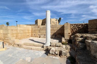 Caesarea, İsrail 'de Akdeniz kıyısında Kral Herod tarafından inşa edilmiş antik bir şehirdir. 