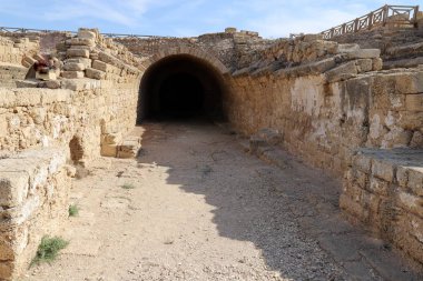 Caesarea, İsrail 'de Akdeniz kıyısında Kral Herod tarafından inşa edilmiş antik bir şehirdir. 
